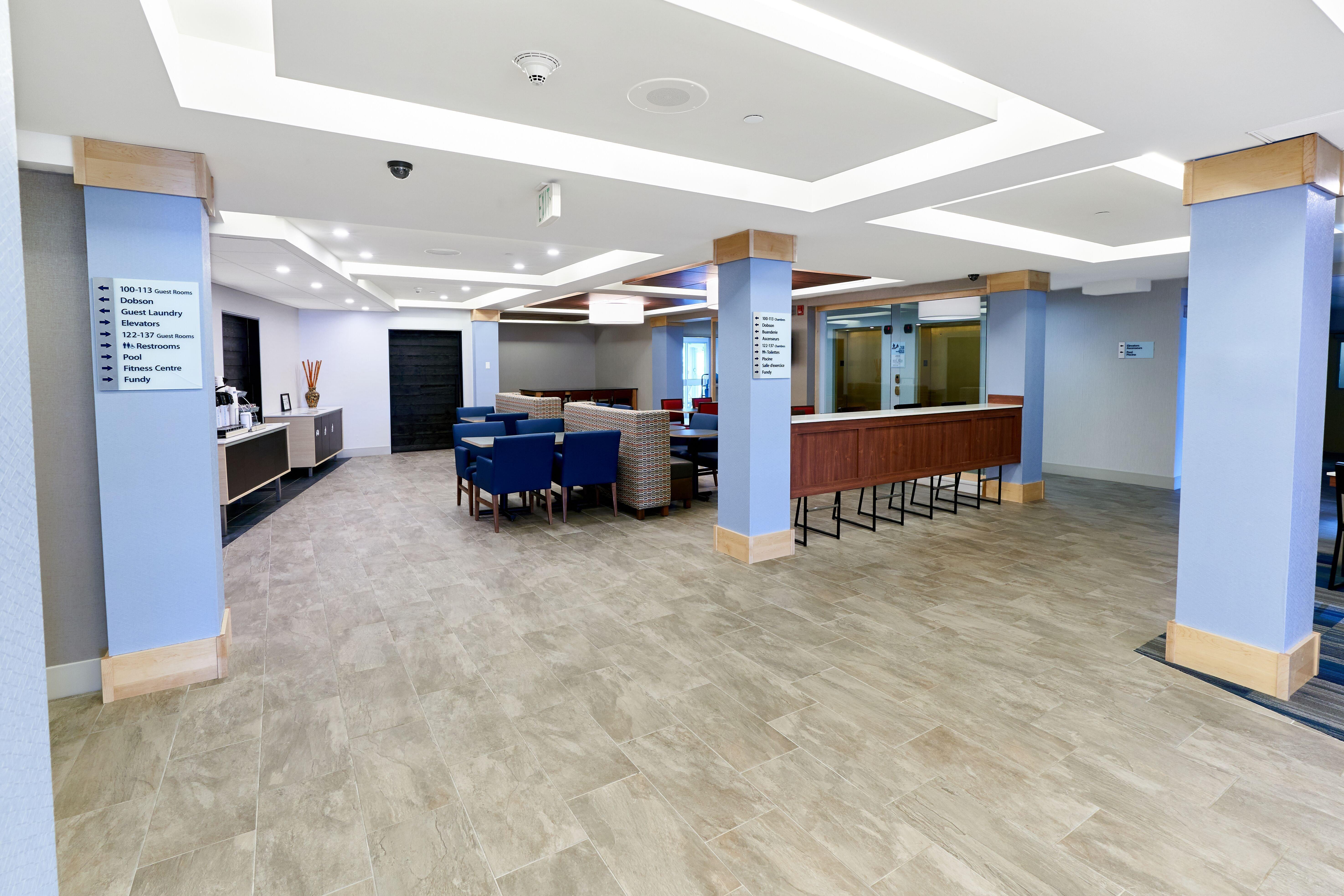 Holiday Inn Express Hotel & Suites Dieppe Airport By Ihg Moncton Exterior photo