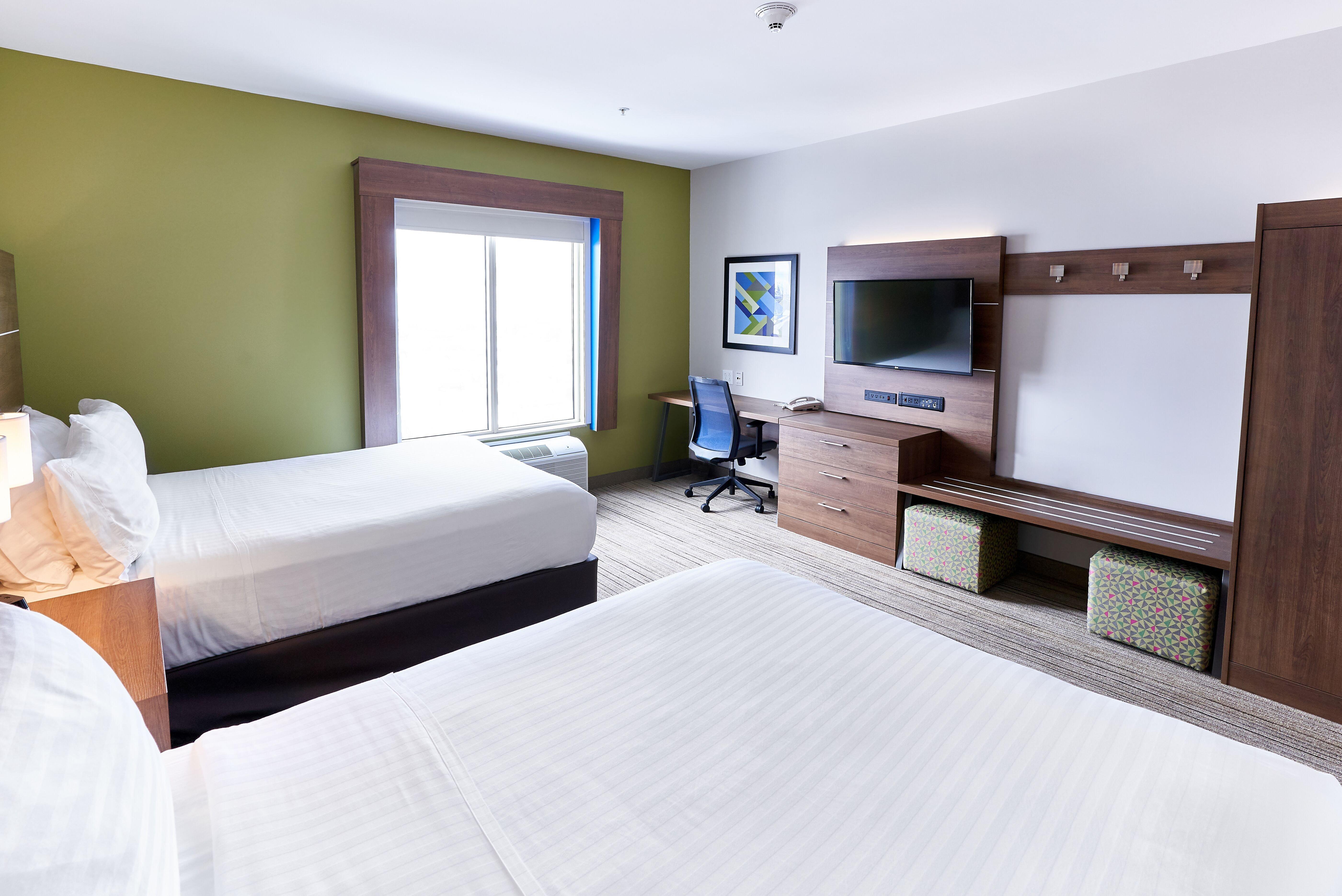 Holiday Inn Express Hotel & Suites Dieppe Airport By Ihg Moncton Exterior photo